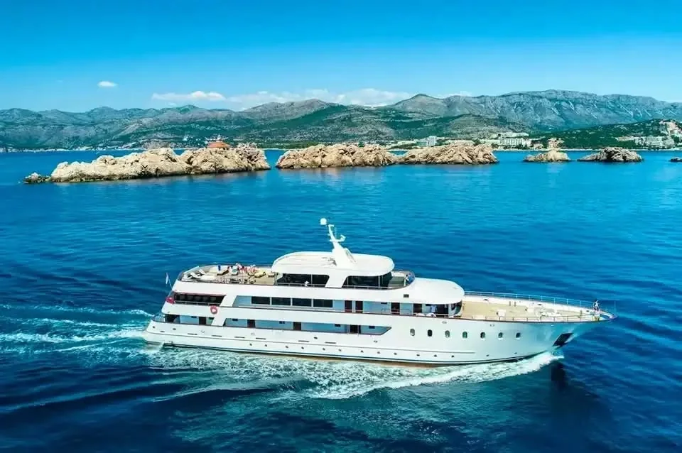 Contessa cruise ship